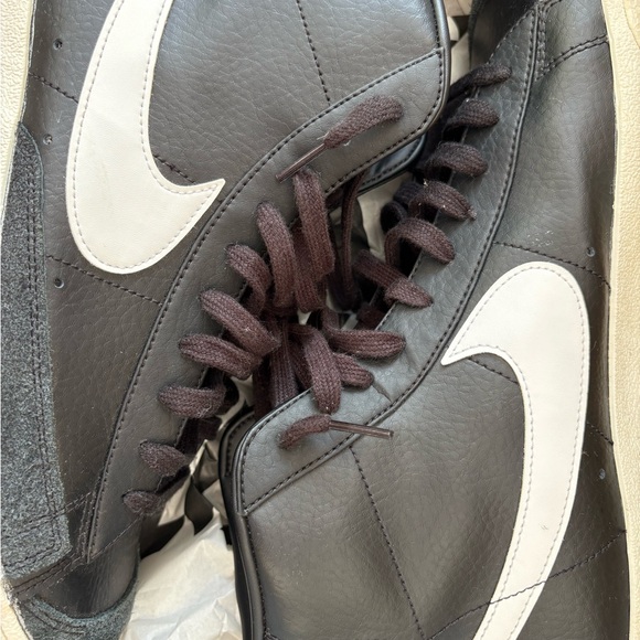 Nike Black and White High-Top Sneakers size 13 - Picture 14 of 14